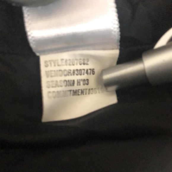 Banana Republic skirt gray tone and black lines - Picture 7 of 8